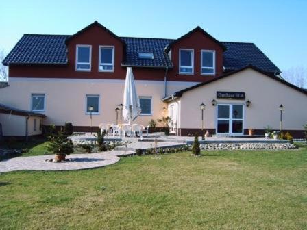 Hotel Gasthaus Ela Dahlewitz Exterior foto